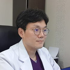 김동현 원장 사진